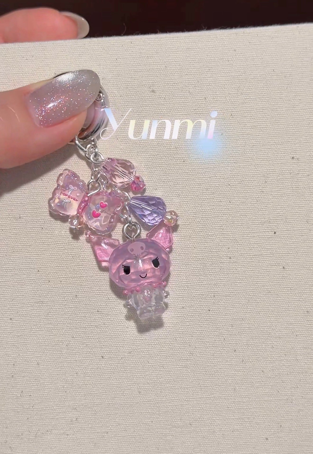 Crystal-Clear Sanrio Mini Charm – Sparkling 3D Keychain Accessory