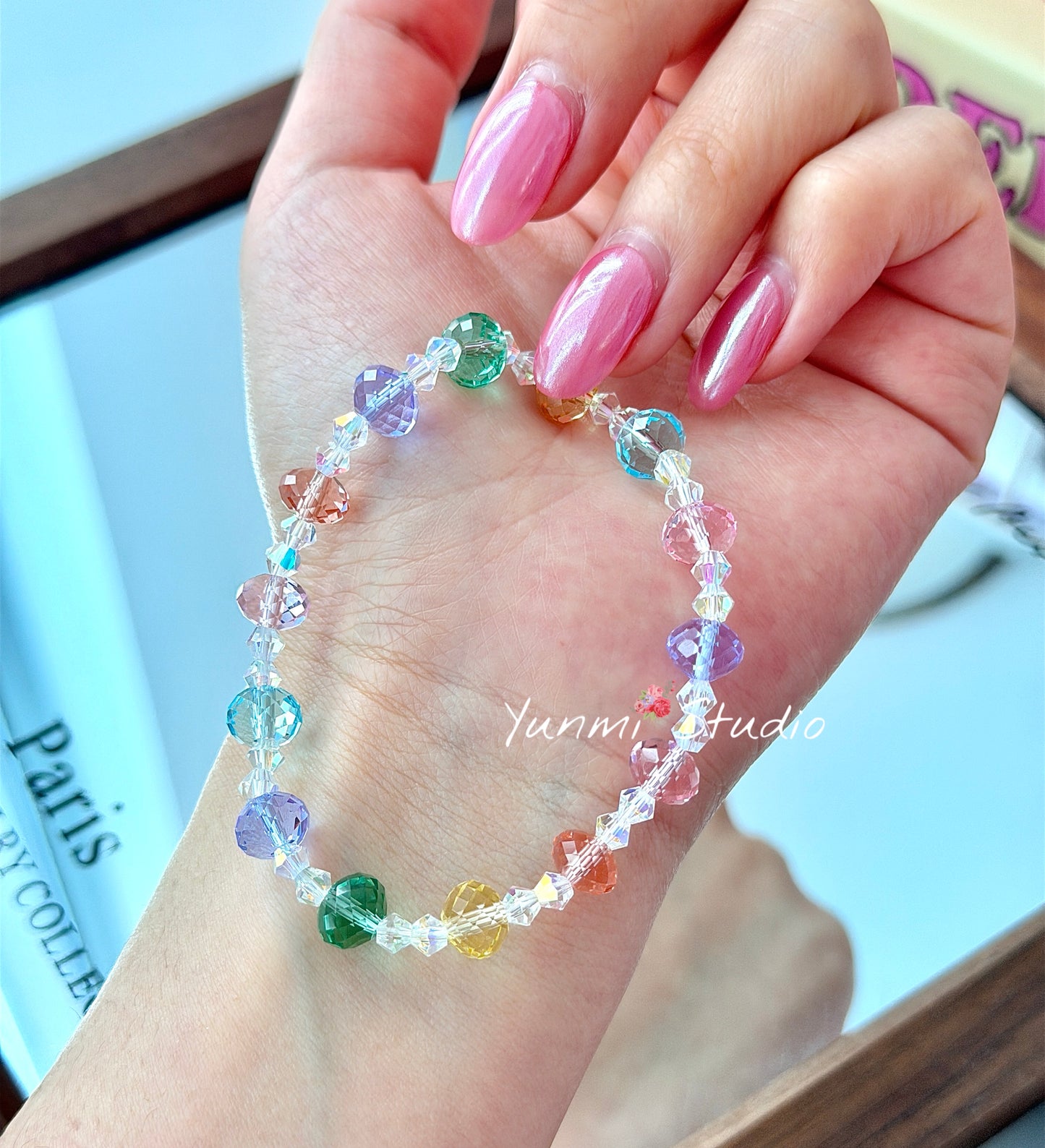 Independently designed crystal bracelet